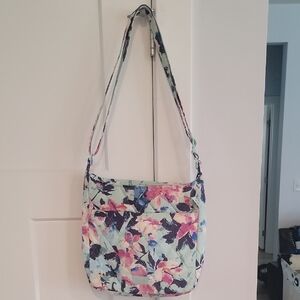 Vera Bradley Outlet XL  Crossbody Bag In Floating Blossoms